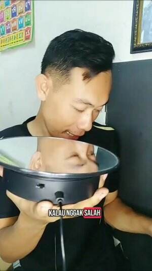 Alat putar #MyFirstVideoOnHot+ 