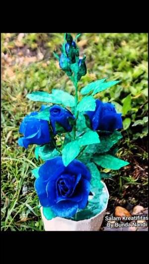 Bunga Mawar Biru dari Plastik Kresek
 #kerajinandariplastik
 #kerajinantangan 