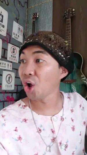 Mandra, ngapain dibawa berkat si enyak 😂