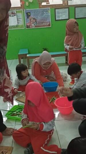 Masak-masak lagi...