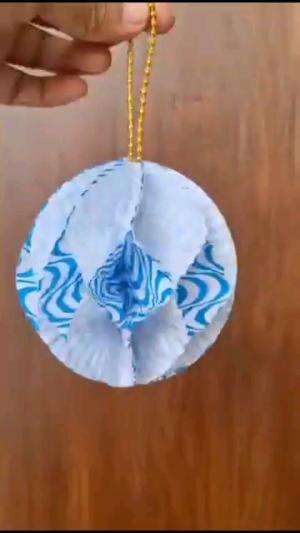 HIASAN DARI KERTAS

#tipsandtrik #tips #trik #tutorial #kreatif #hiburan #inspirasi #inspiratif 