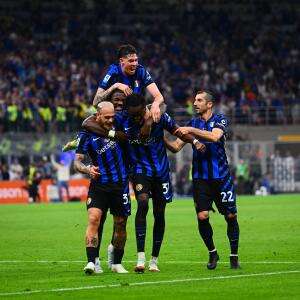 intermilan 2 vs 2 lazio. Juventus 2 vs 0 udinese. hasil pertandingan liga italia pekan ke 37.
 #intermilan  #intermilan #fiorentina #lazio #