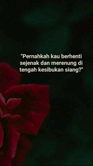 Di tengah panasnya siang, jangan lupakan ketenangan hati yang hanya datang dari Allah.
#QuotesIslami #RenunganSiang #IslamicReels