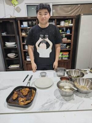 Lombok Dish Tutorial By Chris
Ayam Taliwang
plecing kangkung
nasi daun jeruk

#OnlineAuditionMCI13