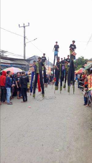 jangkungan si kaki panjangan 
