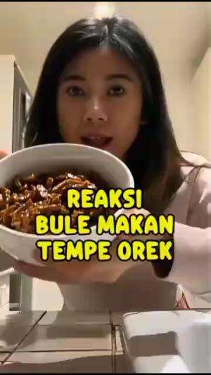 BULE DOYAN MAKAN TEMPE OREG #reaksibule #bule