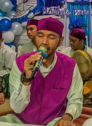 Nangcik Munsyid_28 Tahun_ Sumatera Selatan (Palembang)_Fasyannifu_Tholaa'badru