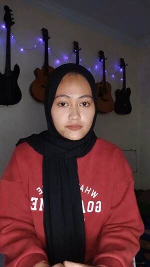 Assalamualaikum 🙌 Nama saya Fitria Nuraini Malik berasal dari Bandung pada audisi kali ini saya menyanyikan lagu Ayat-ayat Cinta~Rossa
