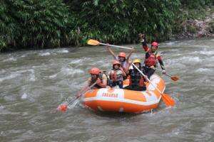 my trip my adventure 🚤 

#RCTIPlus #HOTrctiplus #fyp #viral #trending #mahmud #mamahmudaberanaktiga 