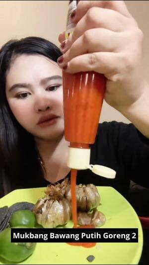 Mukbang Bawang Putih Goreng 2 #Mukbang #manfaat bawang putih #onlineauditionmci8cumigorengtepungbumbucabaigarambyanodyafarandyangesti #kulin