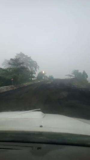 ASAP KABUT NYA MAKIN PARAH
 #kaburpandangan
 #asapkabuy
 #kabut
 #jarakpandang
