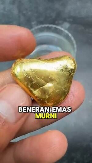 logam mobil dari emas 😍 #emas  #trending  #viral  #fyp #reels #short
#logammulia #aksesoris #peleburanemas  #menambangemas #investasiemas #j