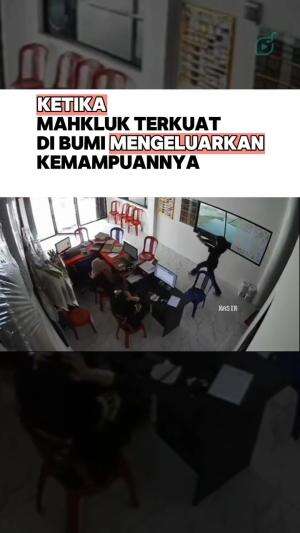 ketika mahluk terkuat di bumi mengeluarkan sedikit kemampuanya 