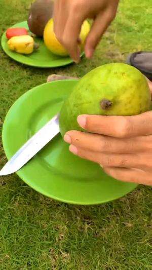 cara makan mangga orang Amerika begitu unik #Inspirasi 
