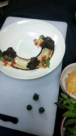 RAWON MODERN STYLE ,
Garlic Salted Egg Puree with Kecambah Salad dan Tempe Chips.

ARIS Ciamis 
#onlineauditionmci9