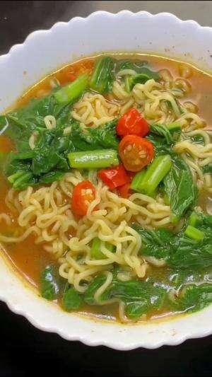 Bikin mie nyemek karena bosen makan nasi #cooking #edukasi #fyp #fypシ゚viral #trending #foryou #RCTIPlus #HOTrctiplus 