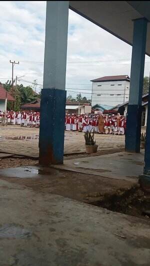 UPACARA BENDERA 
 #kegiatanrutin
 #harisenin
