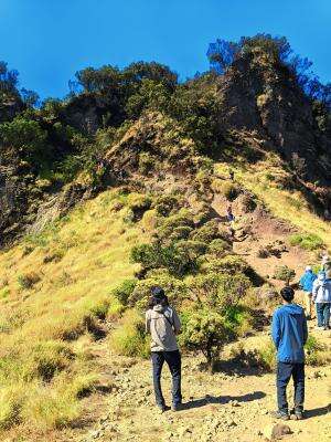gunung ungaran waktu itu 🔥🤩
#fyp #PendakiCantik #Gunung Pendaki Lawas 