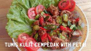 tumis kulit cempedak with petai. yuni setyo rini