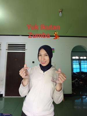 Jangan lupa olahraga ya guys 💪 #olahraga #dirumahaja #zumba #fyp 