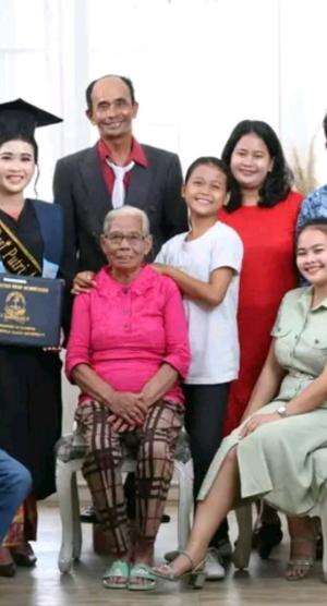 IDOL_Xlll Lyra Melati Silaen 16 Tahun Kabupaten Serdang Bedagai Rumah