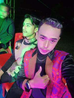 Aku dilahirkan untuk siapa