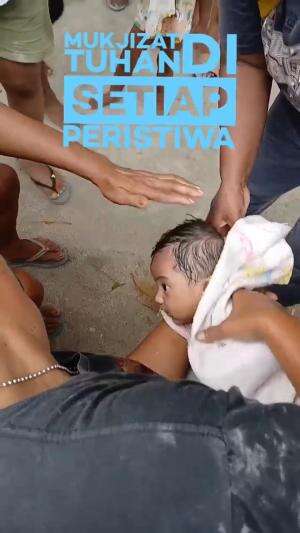 Keajaiban Allah di setiap peristiwa. Bayi selamat dari kebakaran kapal Barcelona. Talaud-Manado.

 #fyp  #fypシ  #HomeOfTalentRCTIPlus 