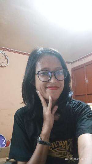 NAMA MARNI YULIA UMUR 31 TAHUN KOTA JAKARTA UTARA CILINCING  JUDUL LAGU TUTUR BATIN BY YURA YUNITA #indonesiaidolxIII 