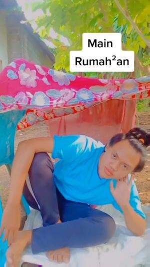 MASA KECIL BAHAGIA ! Siapa yang pernah waktu kecil main rumah rumahan juga #HOTrctiplus #permainanmasakecil #lutfiafifi 