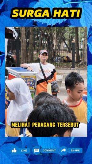 Bapak penjual cilok ini hanya bisa termenung, melihat pedagang lain ramai diserbu anak-anak sekolah, sementara jualannya tidak ada satupun y