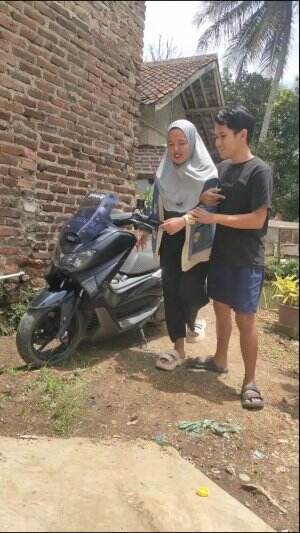 mau ganti oli 

#Comedy 