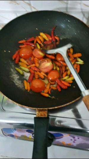 sak masak sambel paling nikmat dan nagih? #RCTIPlus #HOTrctiplus #shortplus #masak #cookingvideo #foot #kuliner #makankuy 