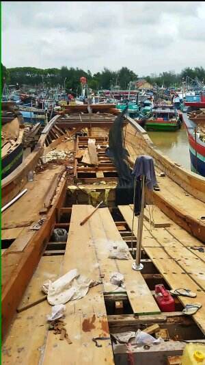 proses pembuatan kapal pencari ikan 