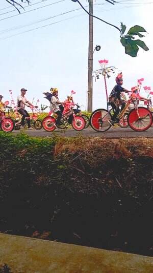 Bersepeda bersama,semarak 80th indonesia merdeka #jalan jalan sore bersama bestie #rctiplusikatancinta 