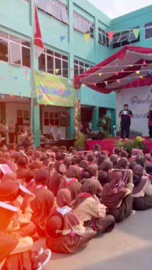Keseruan Penutupan Masa Ta'aruf Siswa Madrasah Tsanawiyah Al Falah