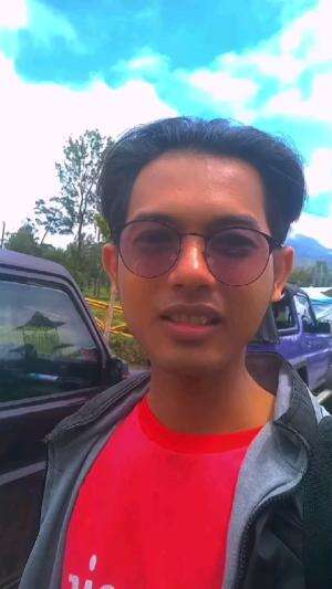 waktunya traveling di Wonosobo kebun teh Tambi lur

#wisatahits #wisata #travelvlog #kebuntehtambi #wisatawonosobo 