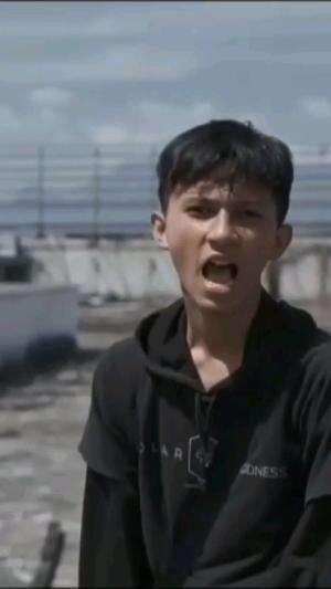 Jadi di video kali ini saya bawain lagu dari band saya yang berjudul "TAK TERHENTIKAN"