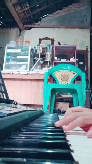 Kal Ho Naa Ho (Slow) by Intan Hendraningsih 