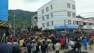 Aksi Demo Tgl 2Sep 2025 di Lingkaran Abe Jayapura Papua #demonstrasi 