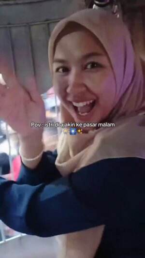 Beginilah kalau istri di ajak ke pasar malam
MasyaAllah bahagianya 😍
#viralvidio #trending #Pasutri #MASYAALLAH 😍😍😍. 