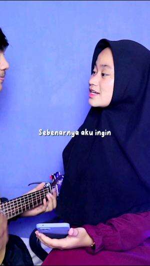 Sebenarnya aku ingin mengungkapkan rasa❤  #trending 