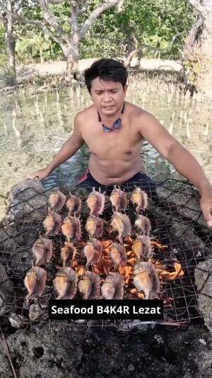Seafood B4K4R Lezat #seafood #SeafoodLover #Puas Banget Makan Seafood Ini #lezat #kuliner #RCTIPlus 