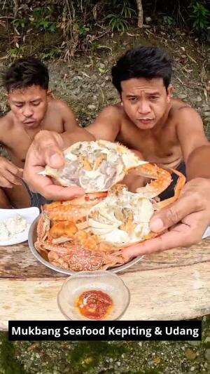 Mukbang Seafood Kepiting & Udang #Mukbang #seafood #SeafoodLover #Puas Banget Makan Seafood Ini #kepiting #specialmemasakkepitingalacheffari