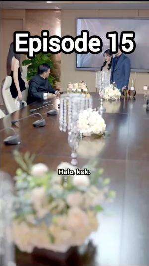 "DI MANJA OM KAYA"
Episode 15 #reviewfilm #dracin #fyp #fypシ゚viral #RCTIPlus #HOTrctiplus #lifestyle