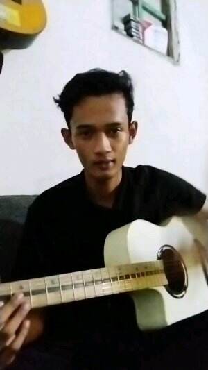 TINBS Muhammad Restu Aji, Magelang 23 tahun,Lagu ciptaan saya sendiri ( kau pergi )