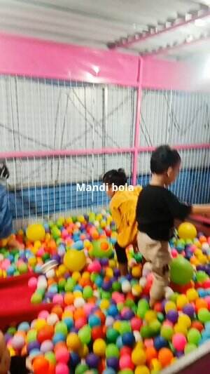 nemanin anak mandi bola  #lucu  #rcti #RCTIPlus 