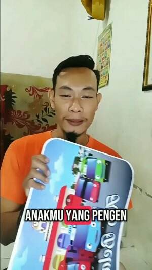 Meja belajar berkarakter #MyFirstVideoOnHot+ 