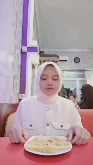 Mari makan semuanya 😊