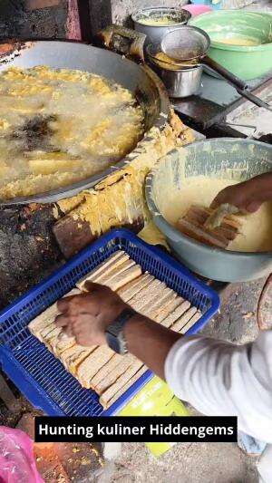 Hunting Kuliner Hiddengems Roti Goreng #hunting #kuliner #wisatakuliner #hiddengems #kulinerhiddengem #RCTIPlus #fyp 
