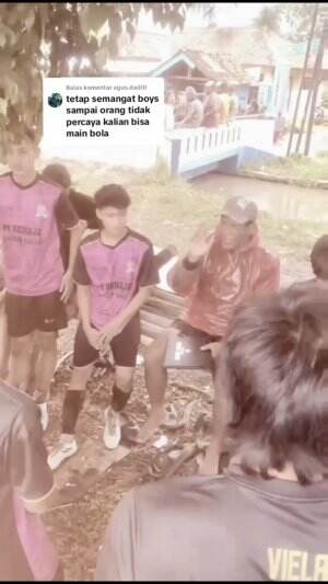 selamat jalan coach  


 #berduka  #coach #sepakbolaindonesia 